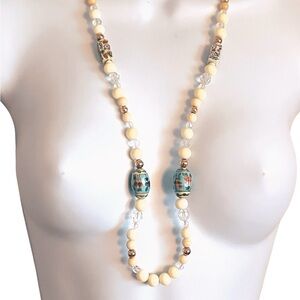 **RARE Find! Hand-Painted Vintage Beaded Necklace**